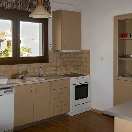 Our Parent's House. Family House For Rent * Skála Kallirákhis