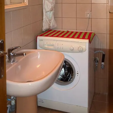 Our Parent's House. Family House For Rent Skála Kallirákhis