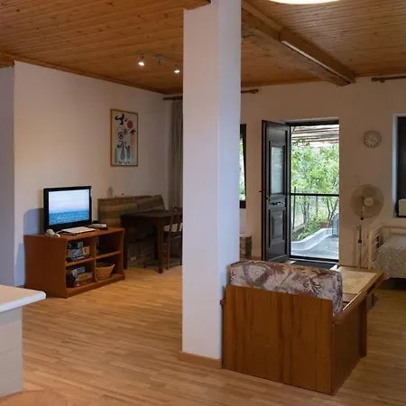 Our Parent's House. Family House For Rent בית נופש