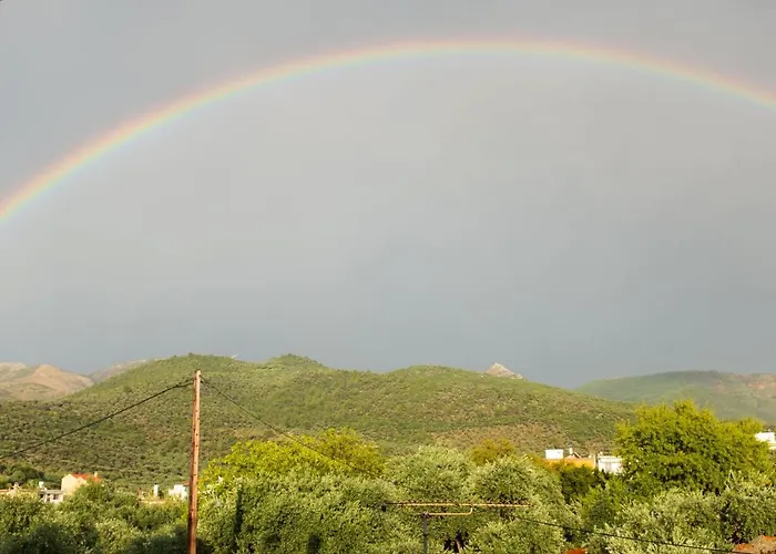 Our Parent's House. Family House For Rent Σκάλα Καλλιράχης