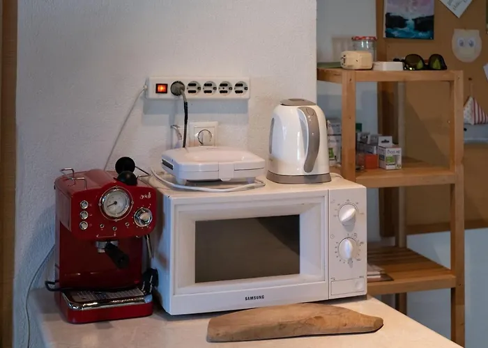 Our Parent's House. Family House For Rent Σπίτι διακοπών