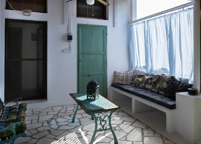 Our Parent's House. Family House For Rent Σκάλα Καλλιράχης