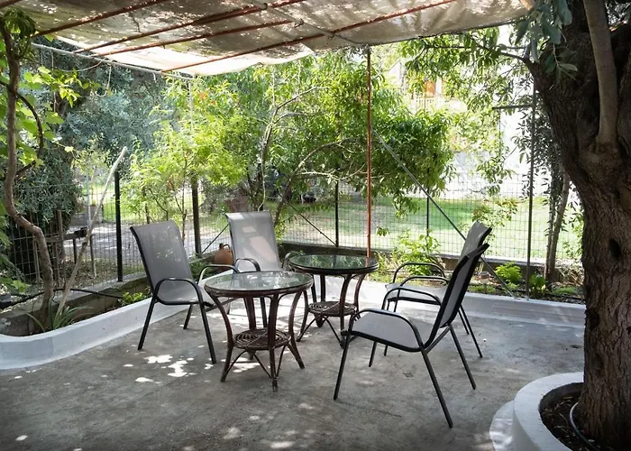 Our Parent's House. Family House For Rent Σπίτι διακοπών